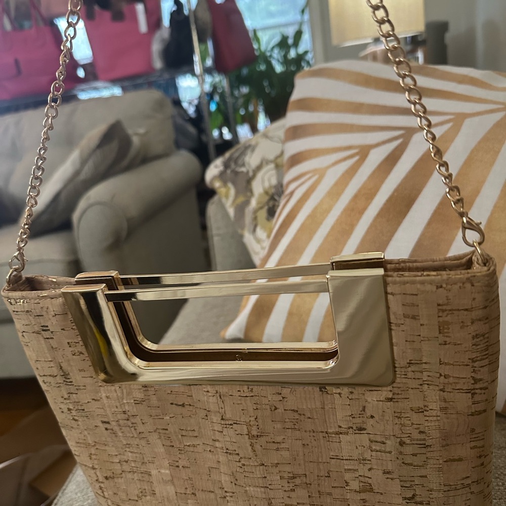 Elegant Gold Chain Handle Women's Fashion Crossbody Bag NWOT - Picture 11 of 15
